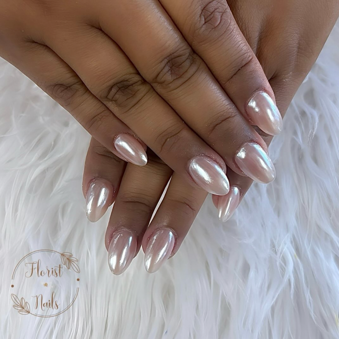 nails with white design