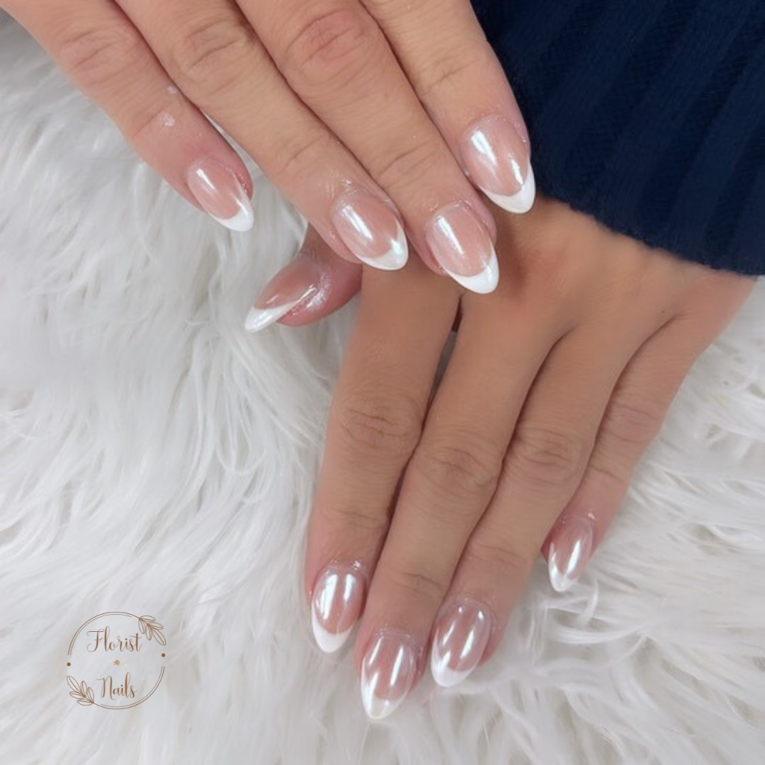 nails with white design