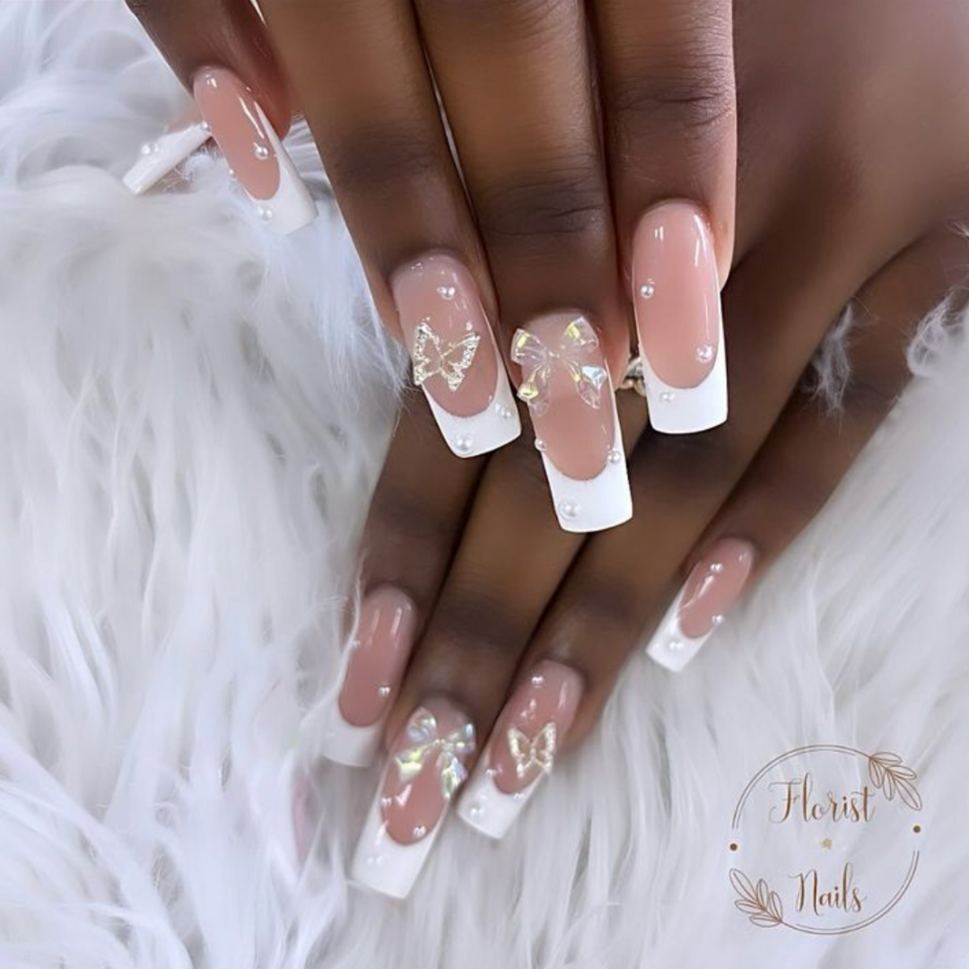 nails with white design