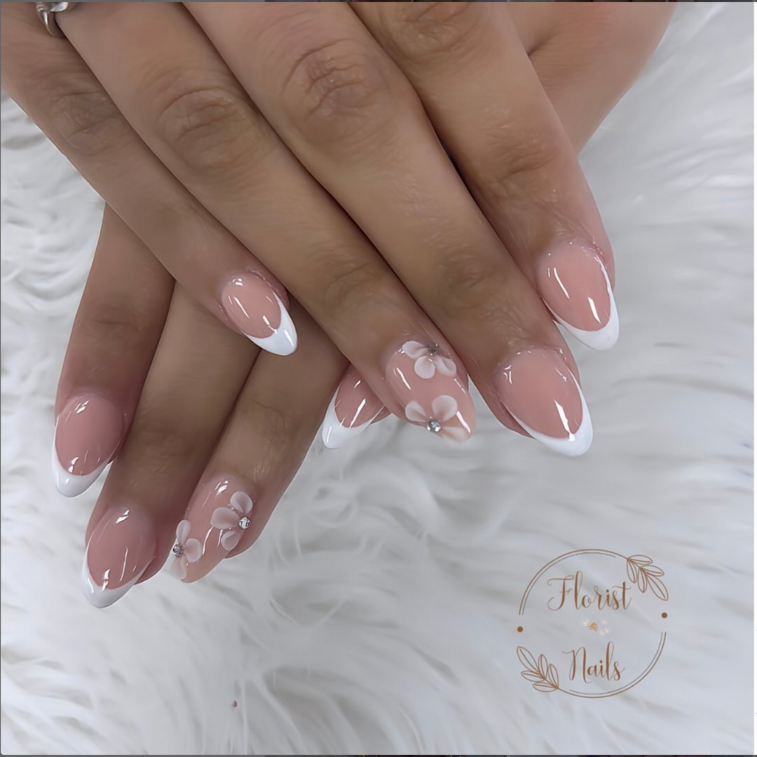 nails with white design