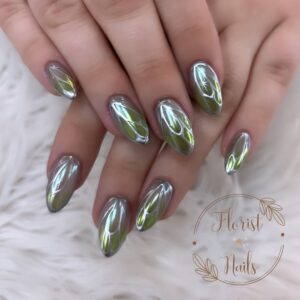 Nails with design